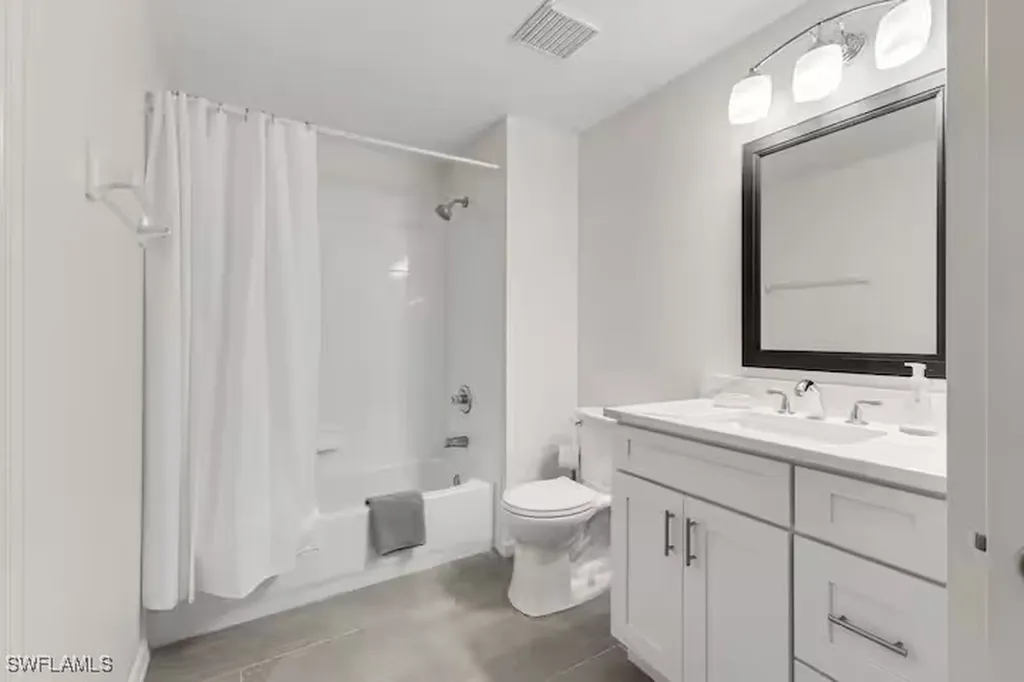 9185 Celeste Drive Naples FL 34113