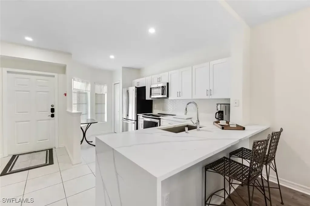 9185 Celeste Drive Naples FL 34113
