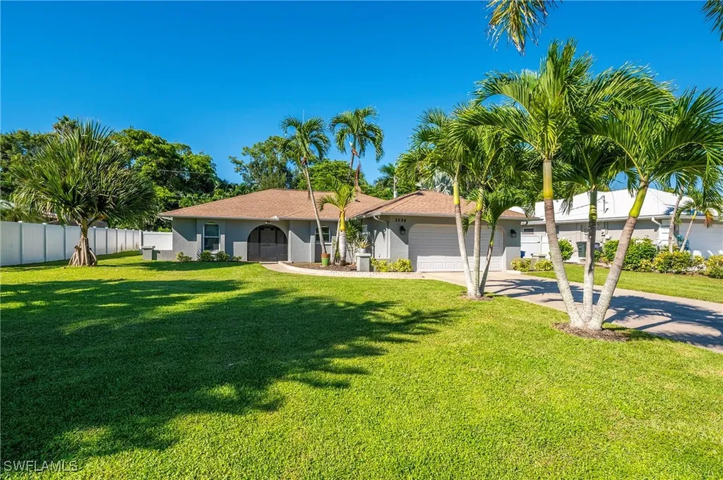 3584 Cartwright Court Bonita Springs FL 34134