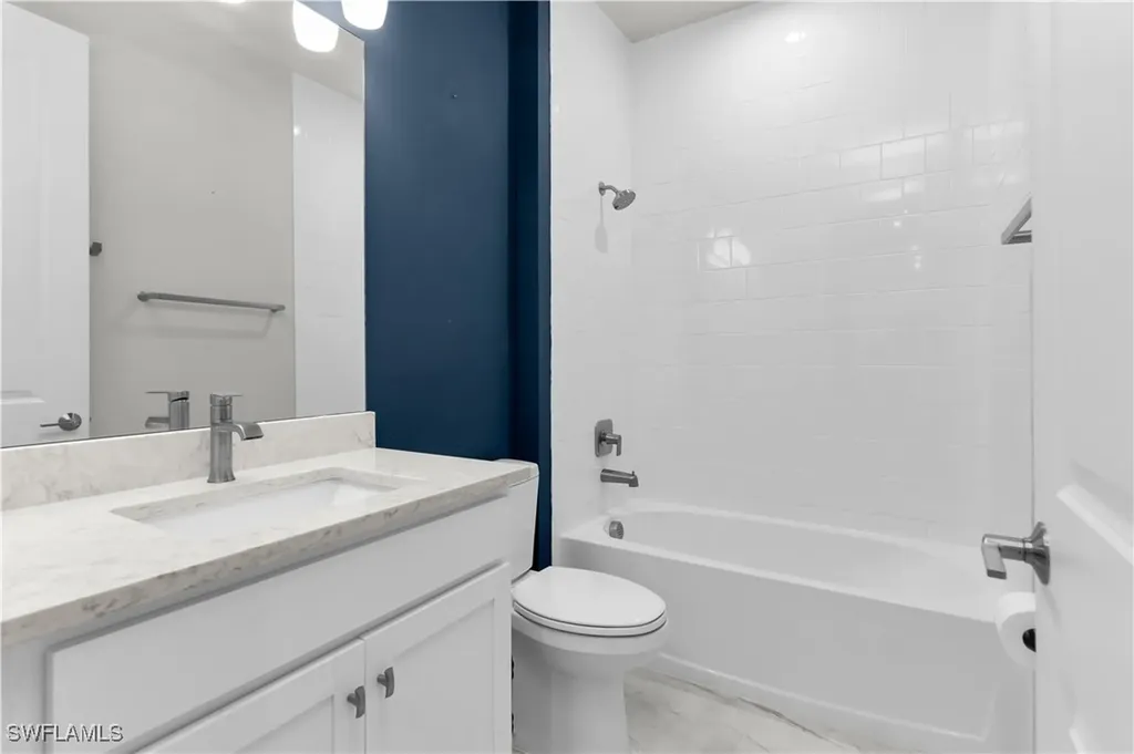 4705 Arboretum Circle Naples FL 34112