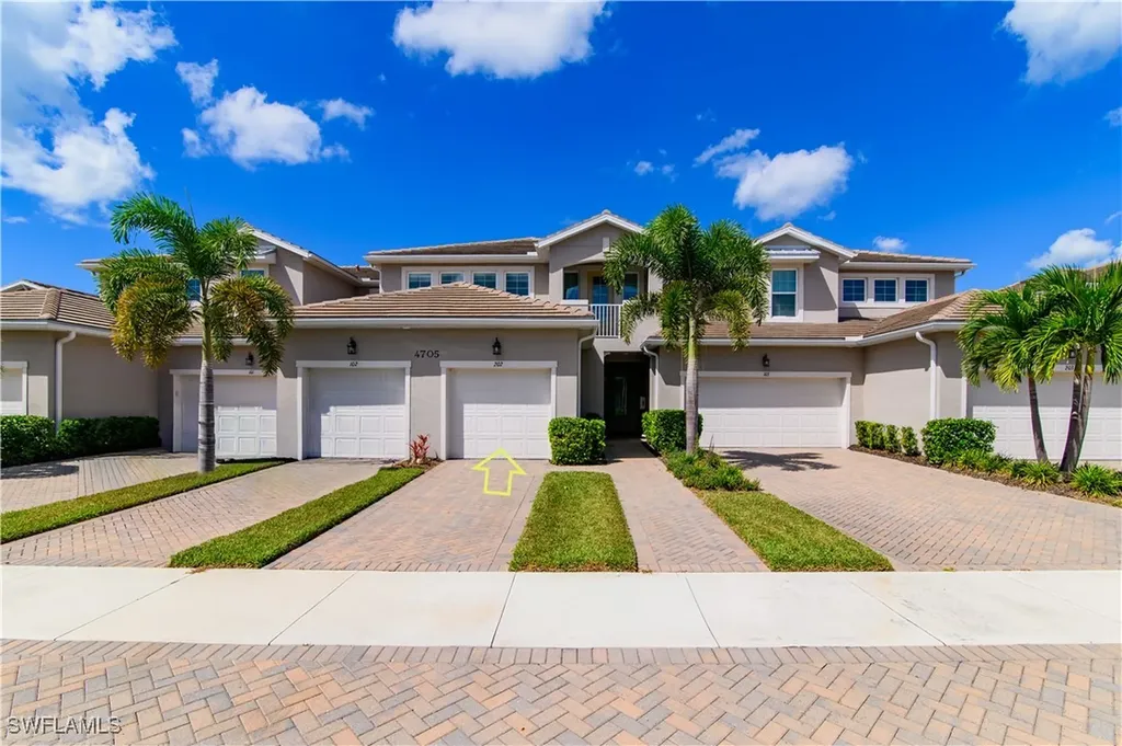 4705 Arboretum Circle Naples FL 34112