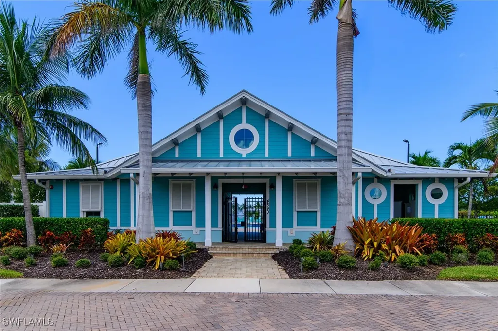 4705 Arboretum Circle Naples FL 34112