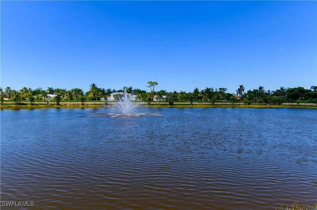 4705 Arboretum Circle Naples FL 34112