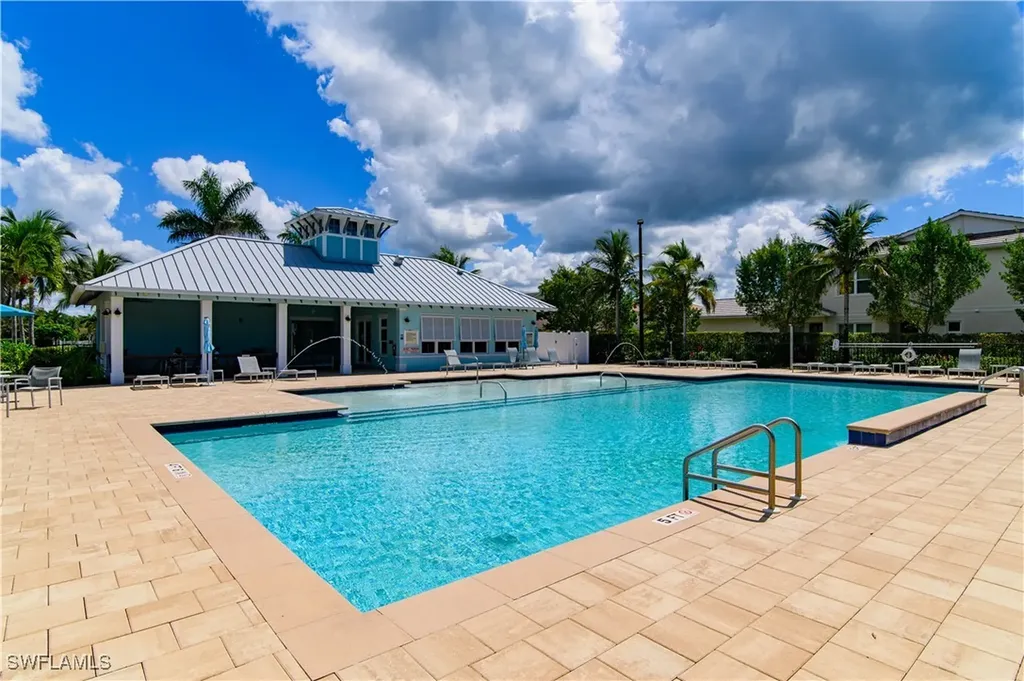 4705 Arboretum Circle Naples FL 34112