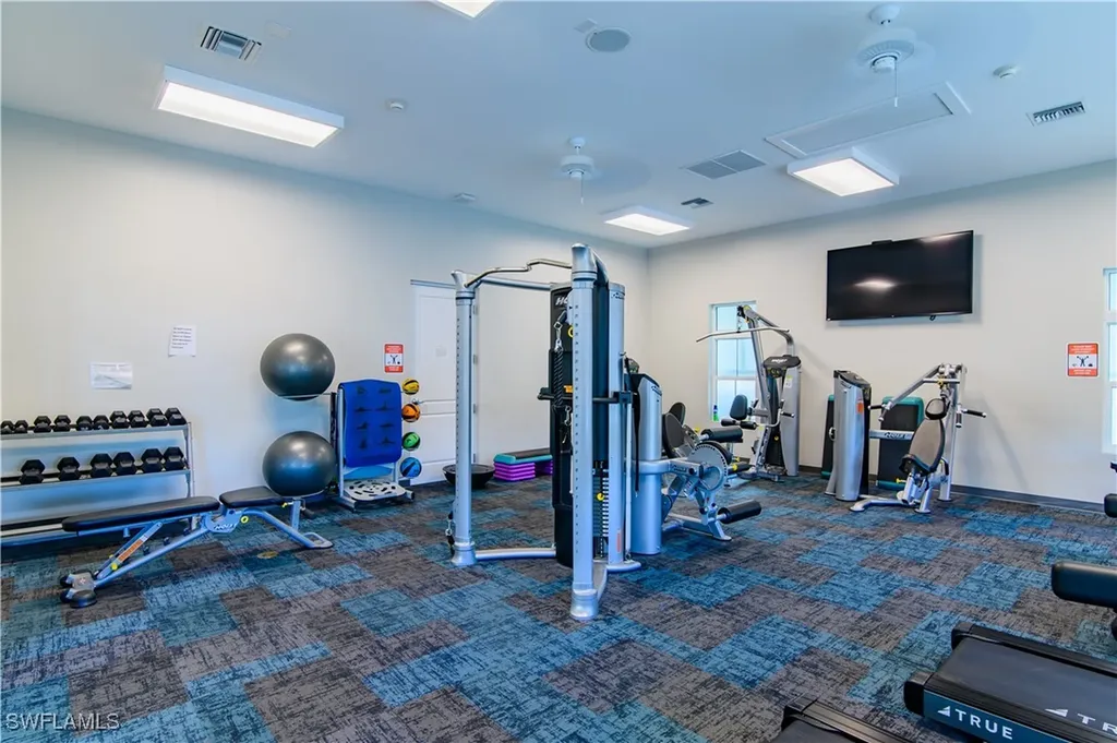 4705 Arboretum Circle Naples FL 34112