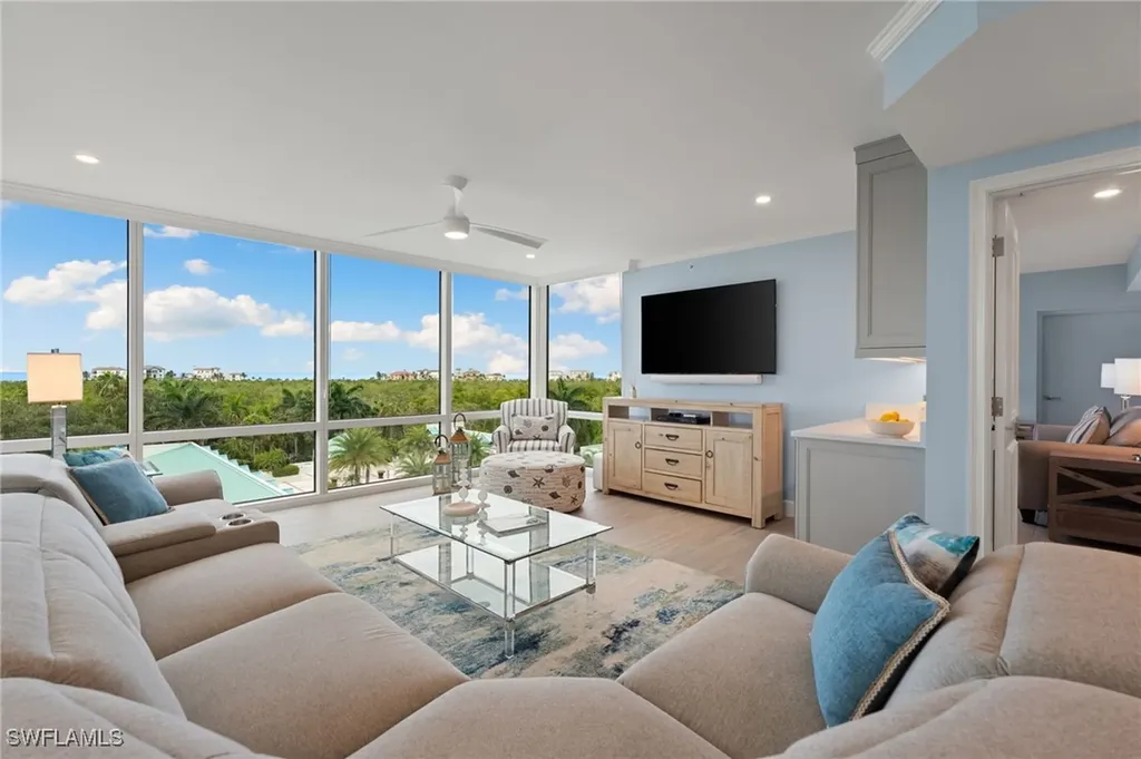 7515 Pelican Bay Boulevard Naples FL 34108