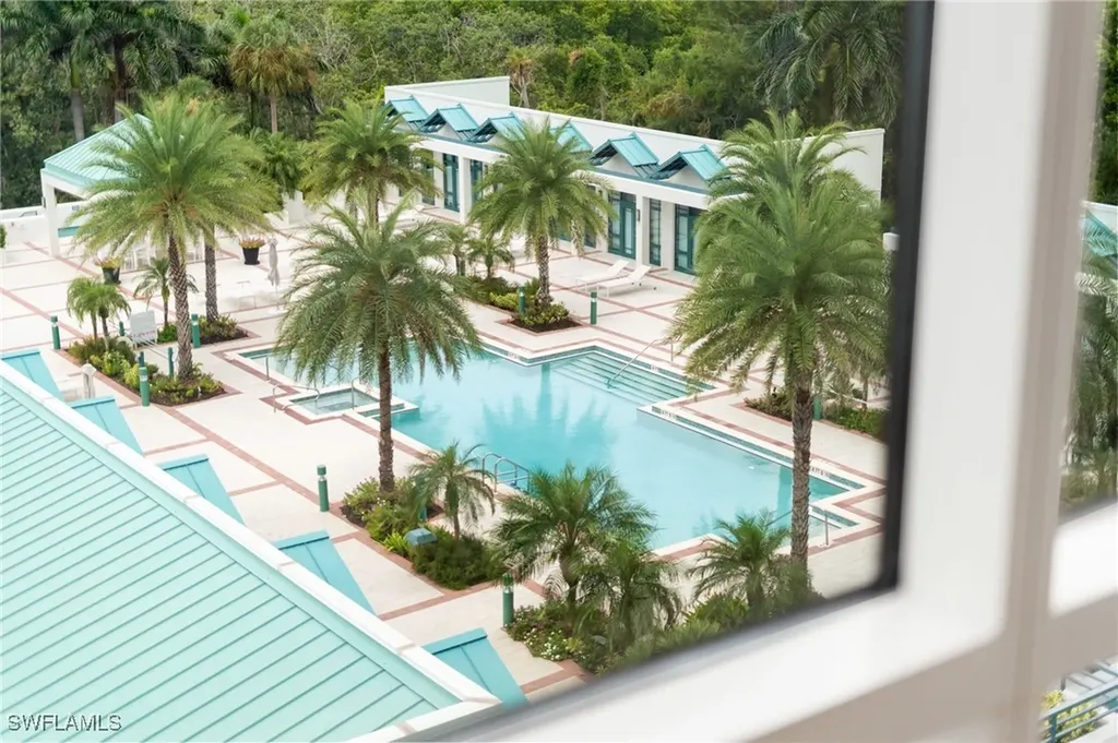 7515 Pelican Bay Boulevard Naples FL 34108