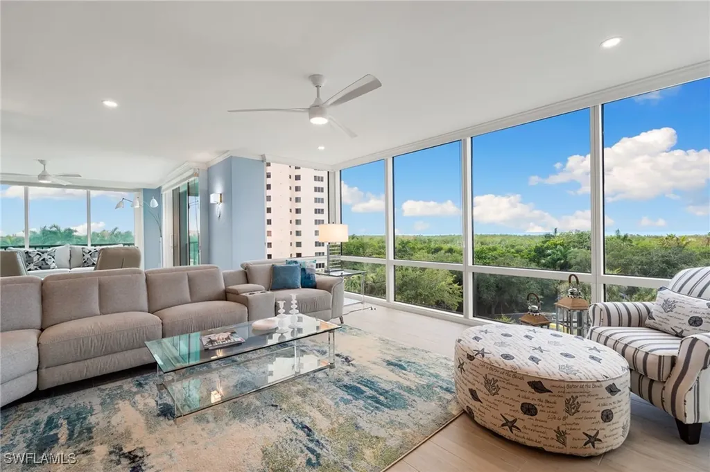 7515 Pelican Bay Boulevard Naples FL 34108