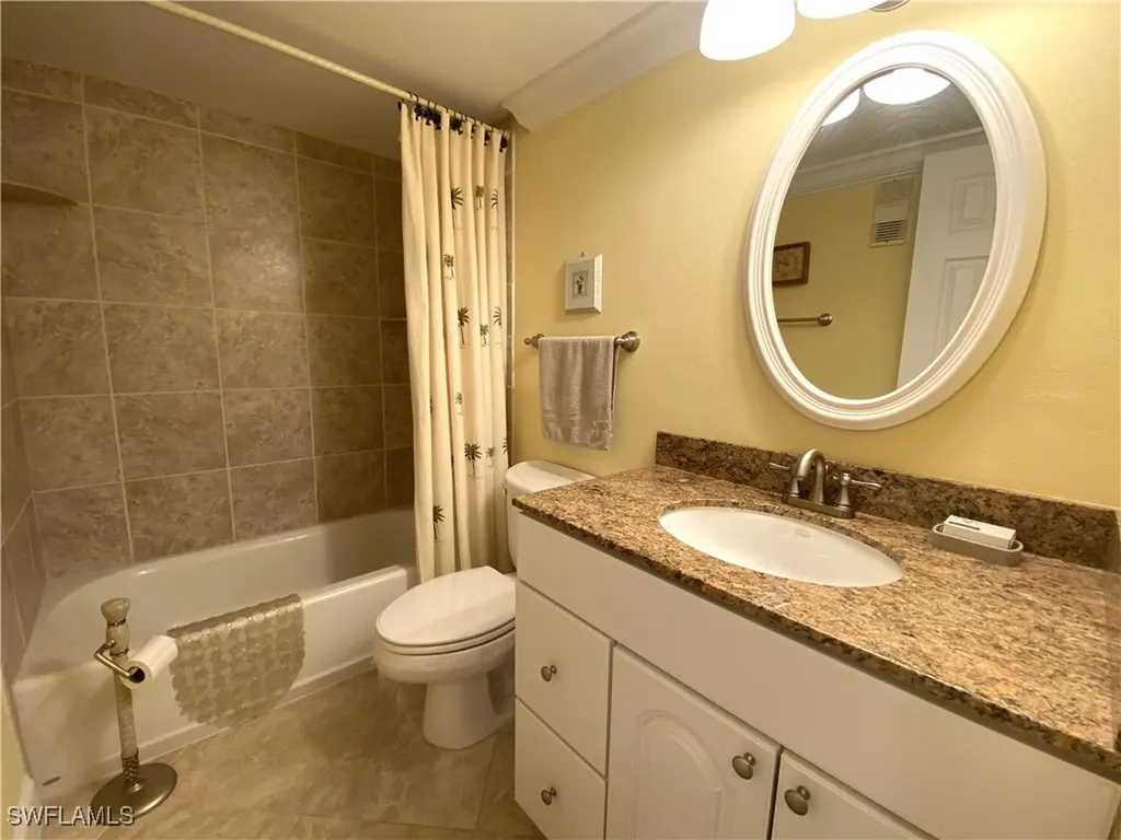 555 Park Shore Drive Naples FL 34103