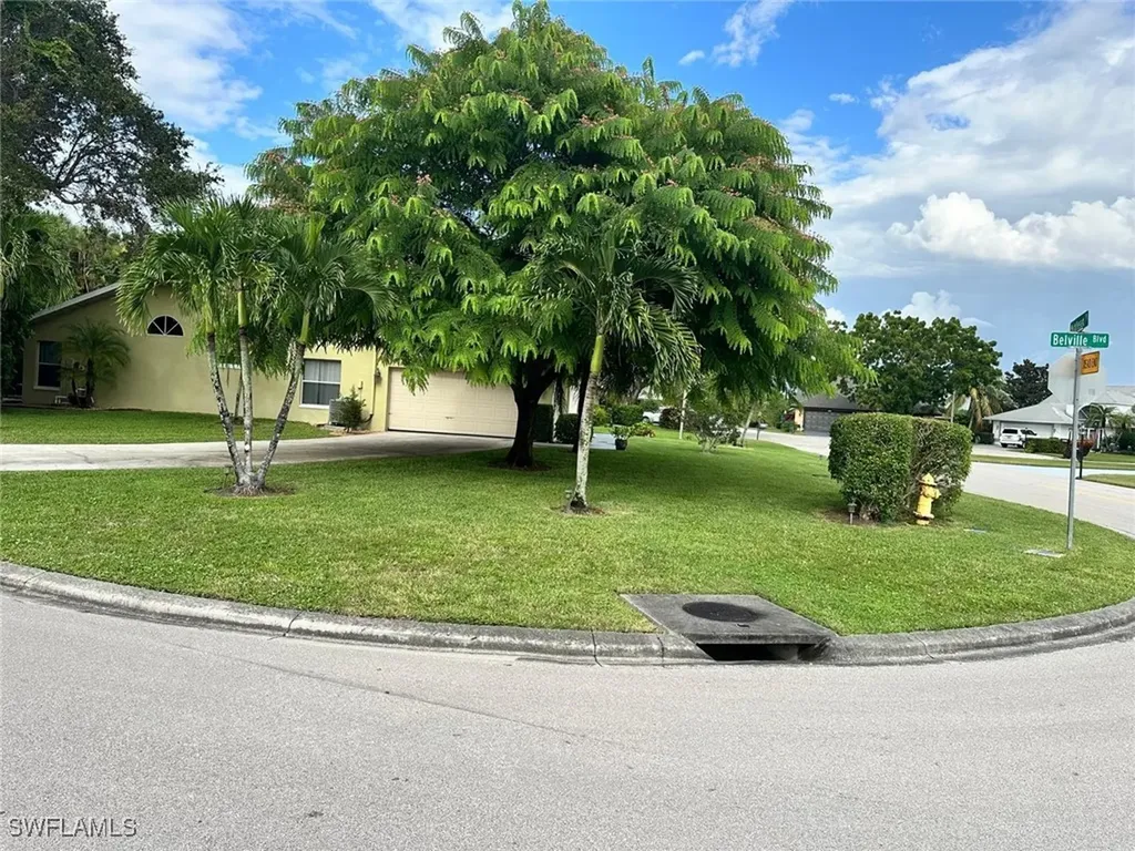 6631 Middlesex Place Naples FL 34104