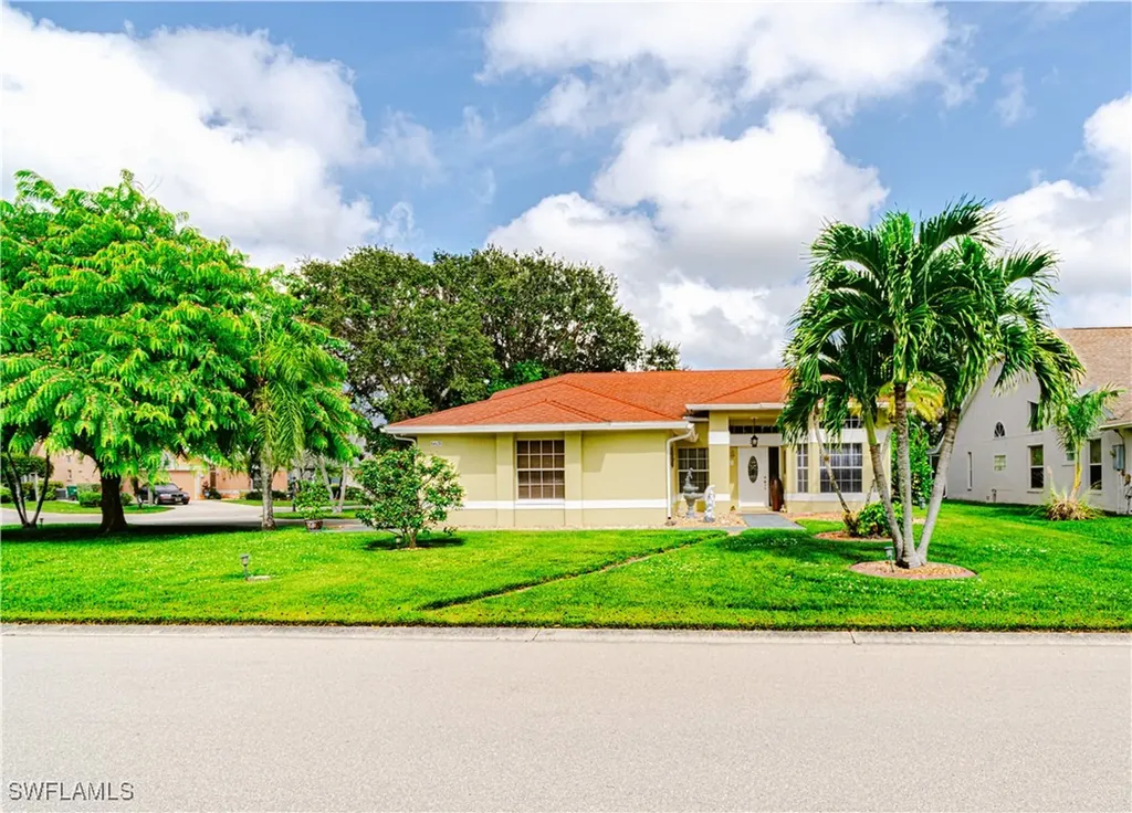 6631 Middlesex Place Naples FL 34104