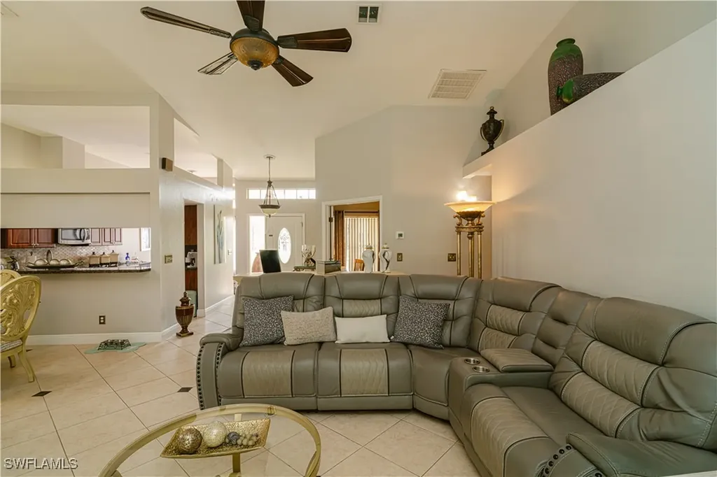 6631 Middlesex Place Naples FL 34104