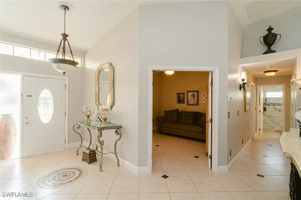 6631 Middlesex Place Naples FL 34104