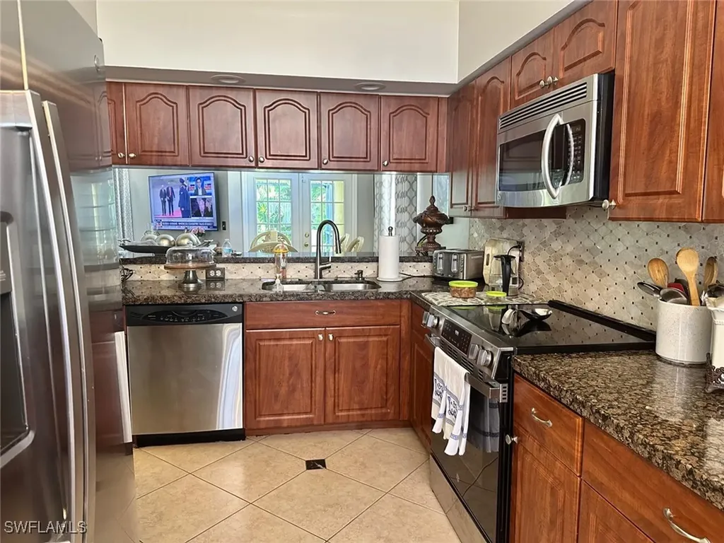 6631 Middlesex Place Naples FL 34104