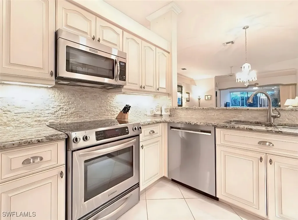 8854 Naples Heritage Drive Naples FL 34112