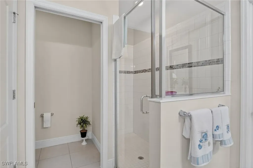 6960 Avalon Circle Naples FL 34112