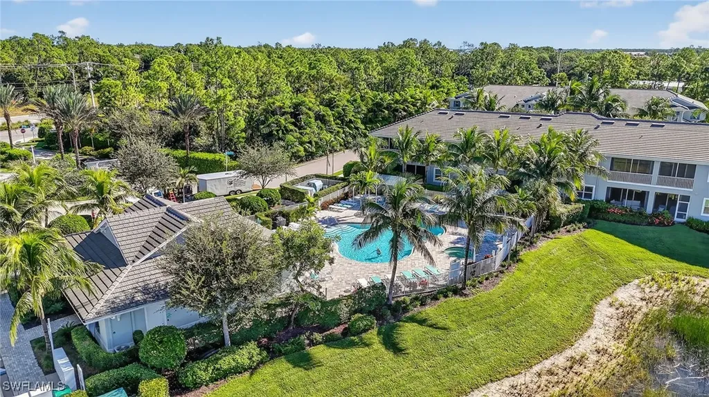 6960 Avalon Circle Naples FL 34112