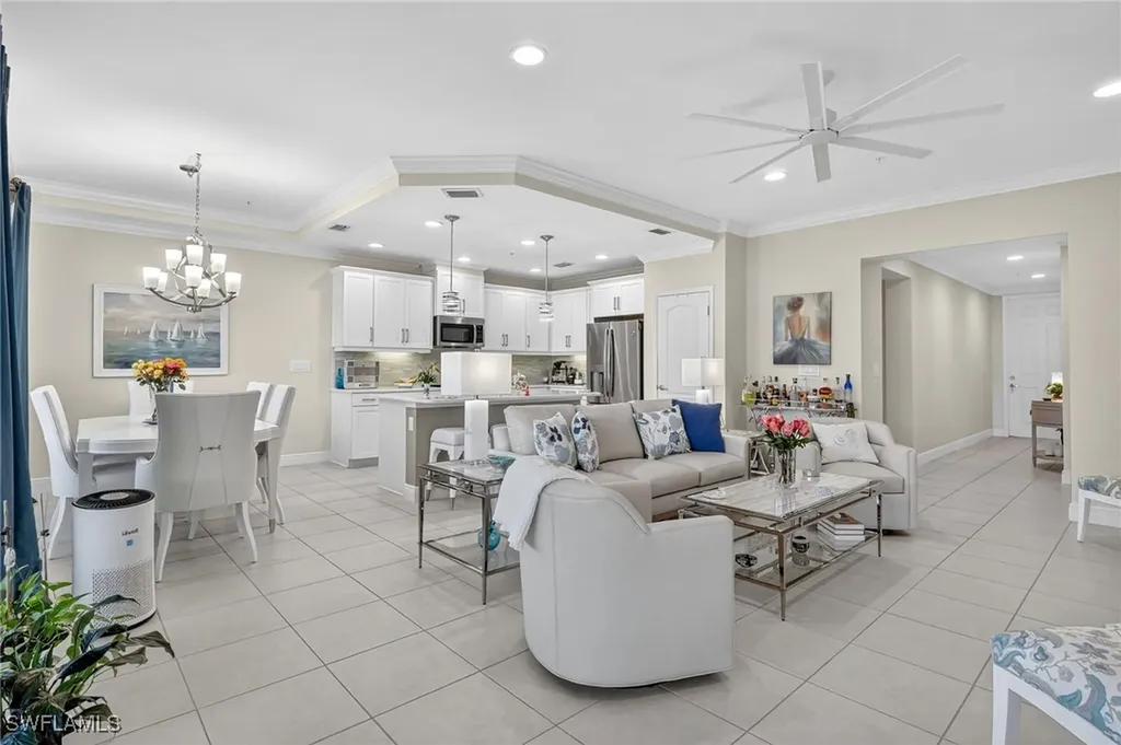 6960 Avalon Circle Naples FL 34112