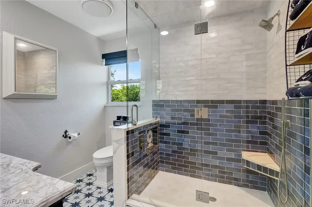 193 Cocohatchee Street Naples FL 34110