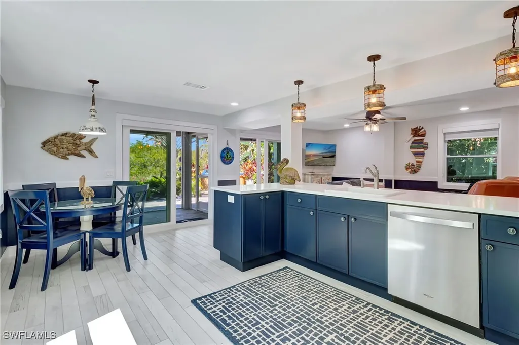 193 Cocohatchee Street Naples FL 34110
