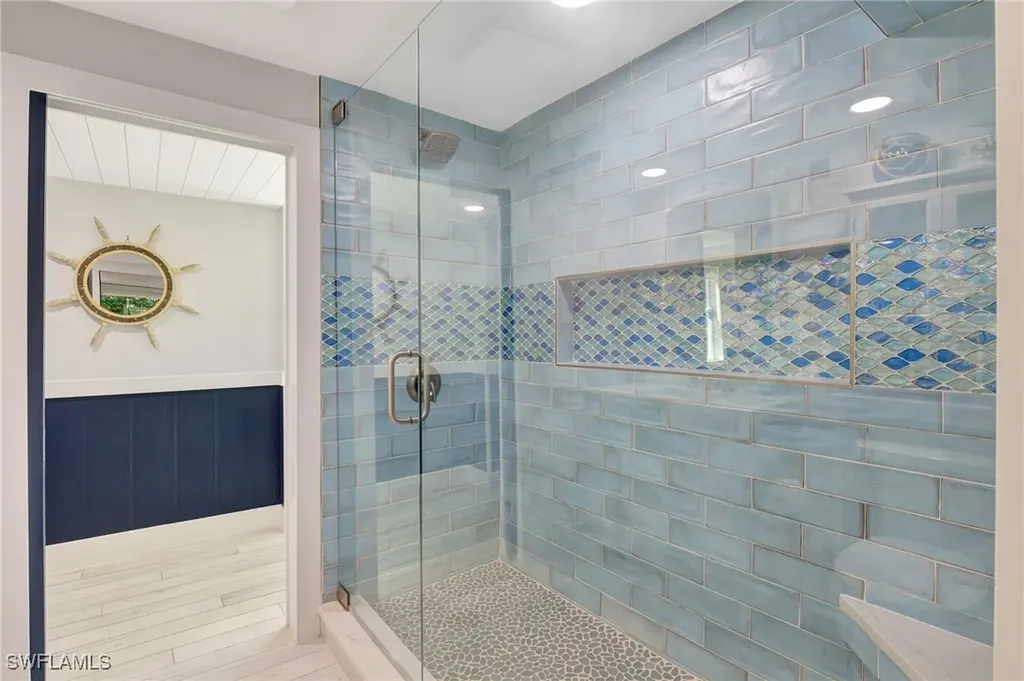 193 Cocohatchee Street Naples FL 34110