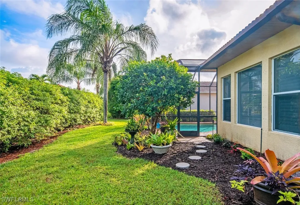 10800 Fieldfair Drive Naples FL 34119