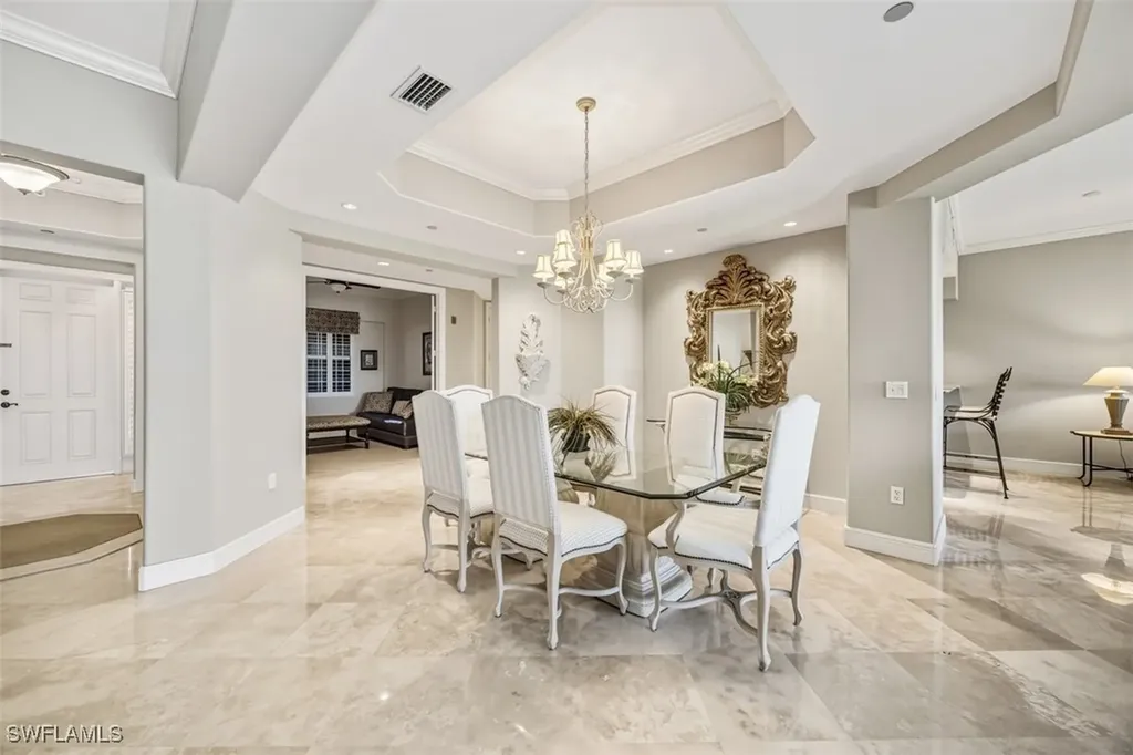 560 El Camino Real Naples FL 34119