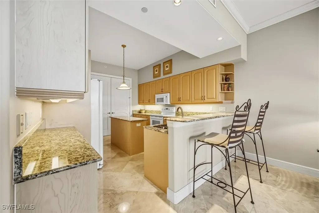 560 El Camino Real Naples FL 34119
