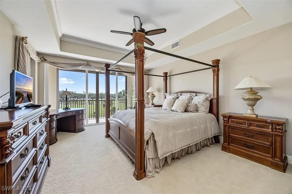 560 El Camino Real Naples FL 34119