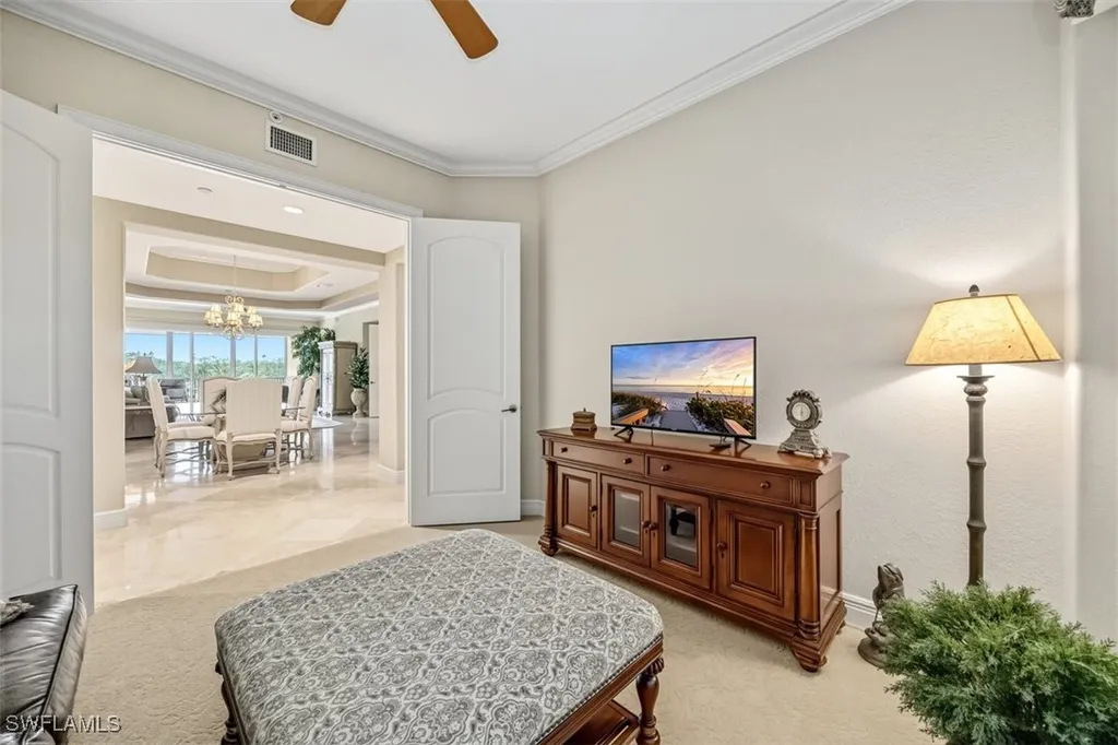 560 El Camino Real Naples FL 34119
