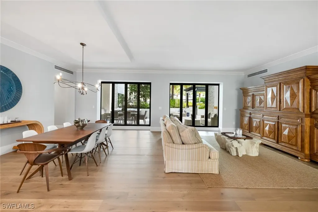 1130 3rd Avenue S Naples FL 34102