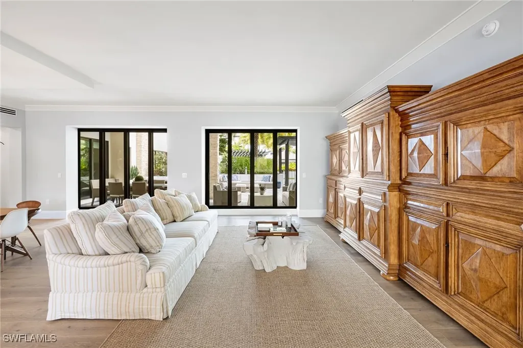 1130 3rd Avenue S Naples FL 34102
