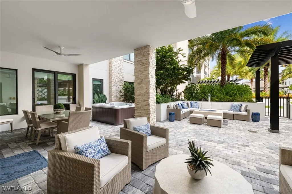1130 3rd Avenue S Naples FL 34102
