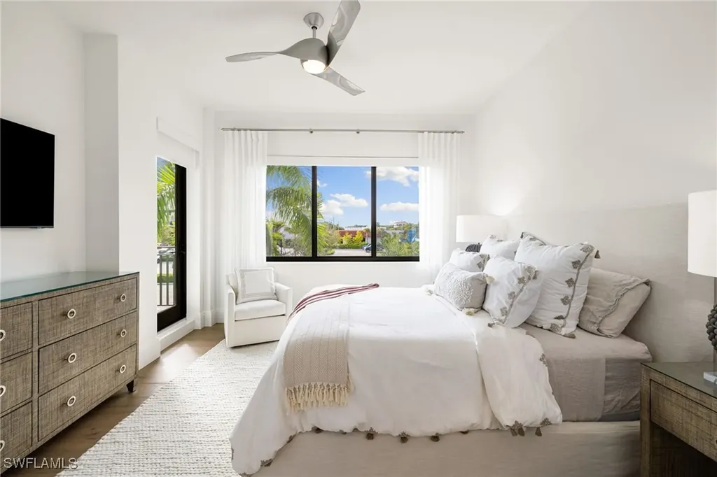 1130 3rd Avenue S Naples FL 34102