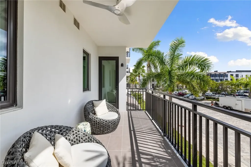 1130 3rd Avenue S Naples FL 34102
