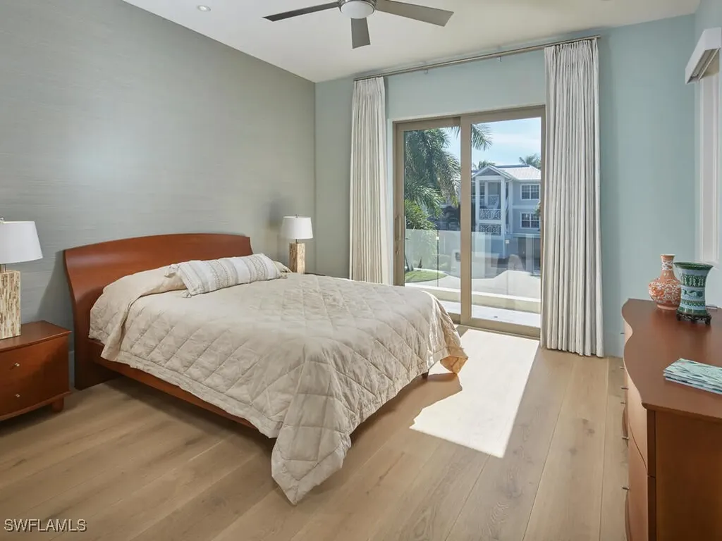 355 7th Avenue S Naples FL 34102