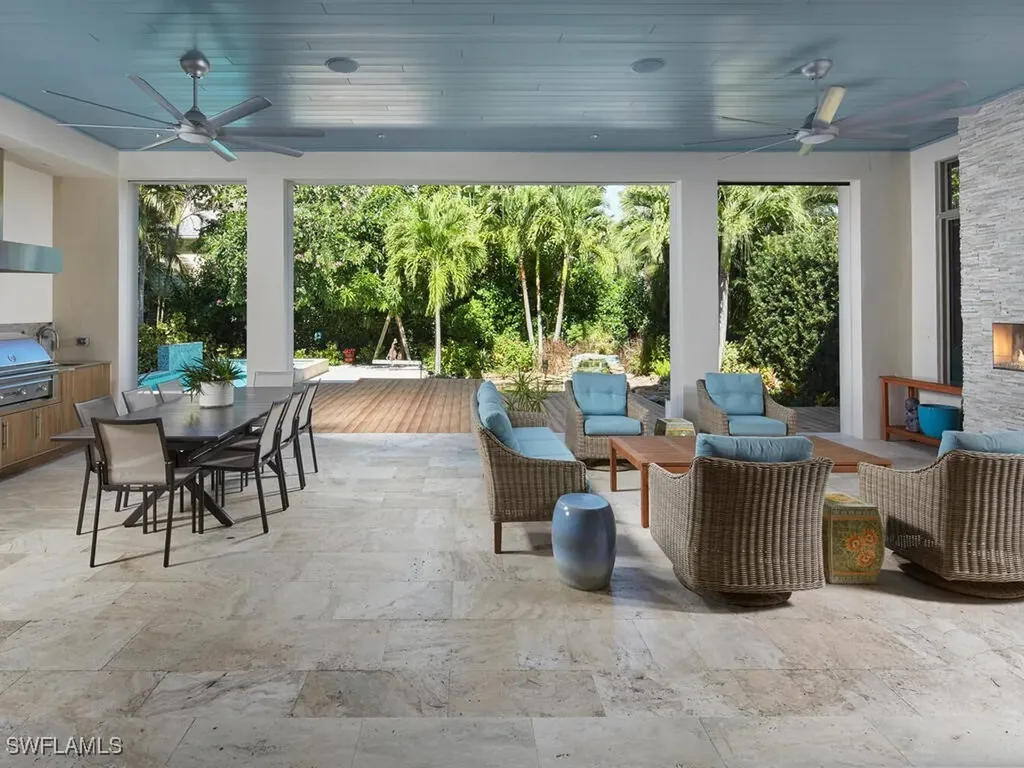355 7th Avenue S Naples FL 34102