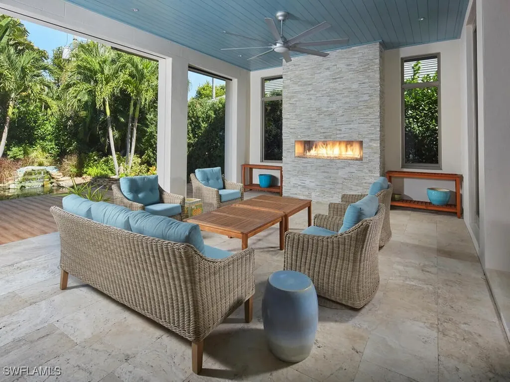355 7th Avenue S Naples FL 34102