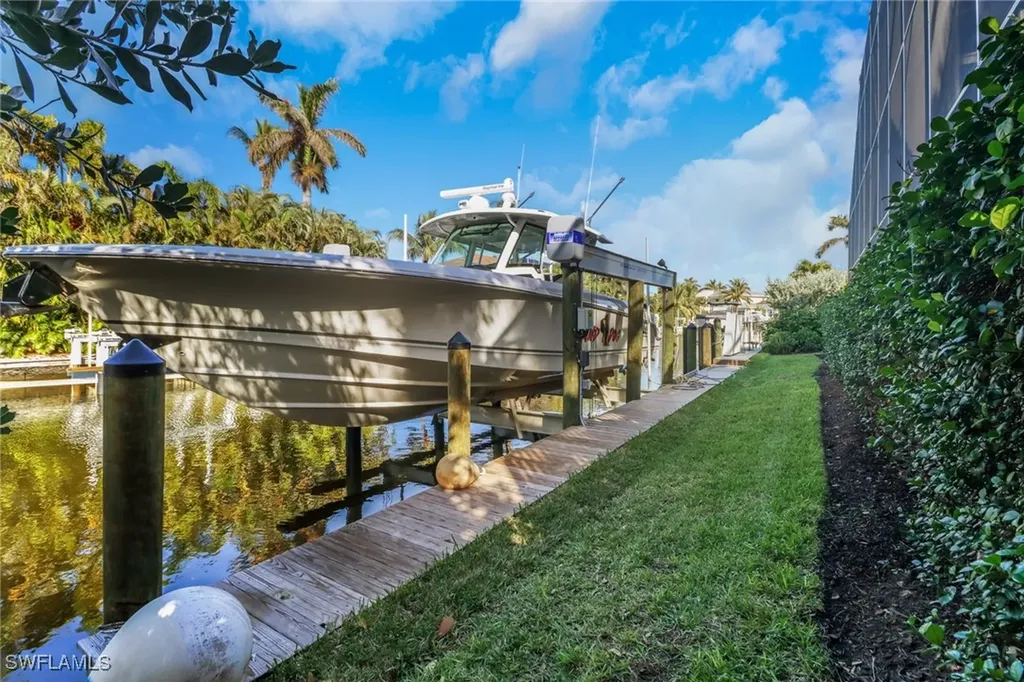 1275 Cobia Court Naples FL 34102