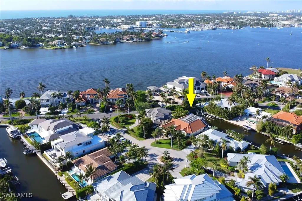 1275 Cobia Court Naples FL 34102