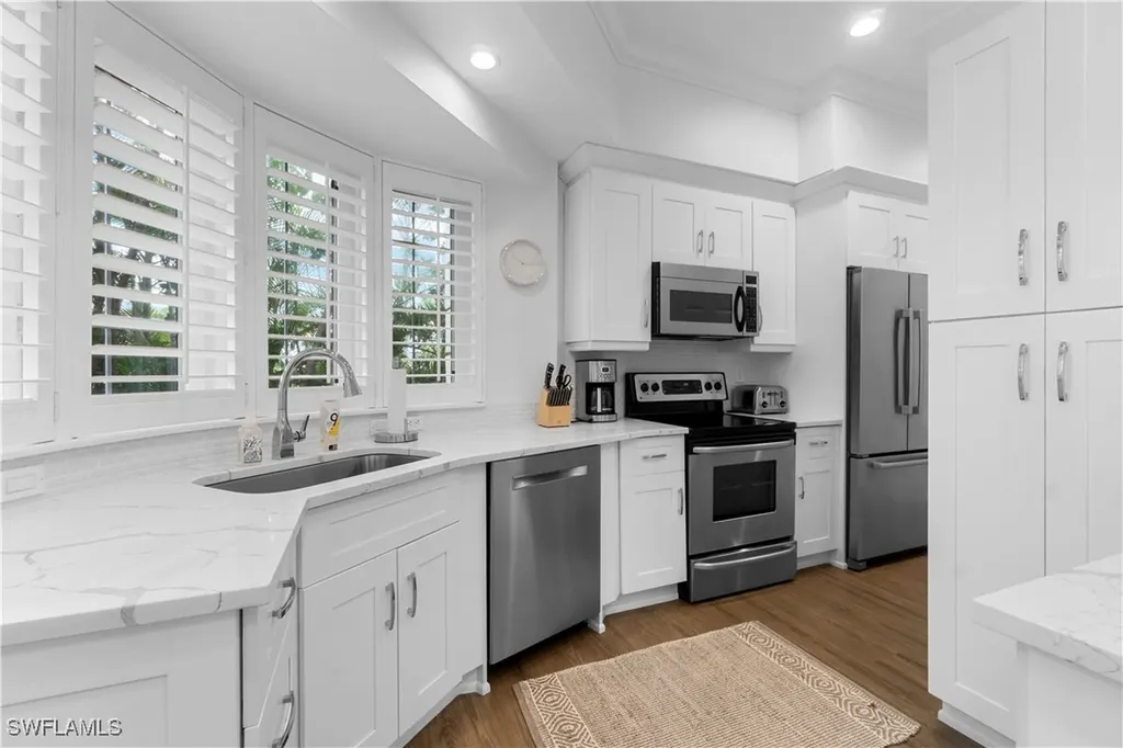 991 8th Street S Naples FL 34102