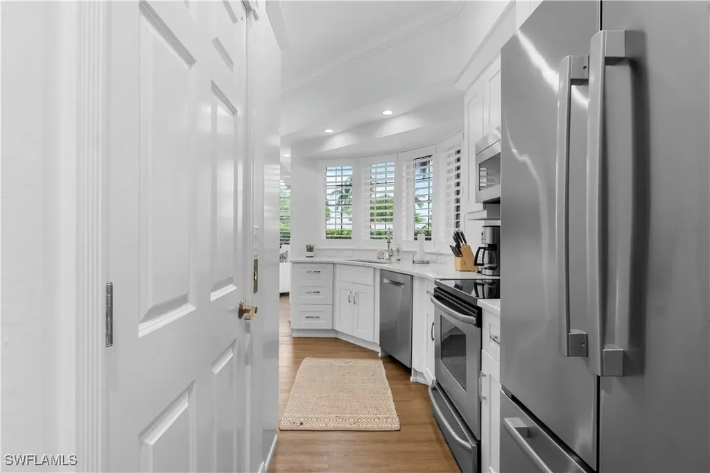 991 8th Street S Naples FL 34102