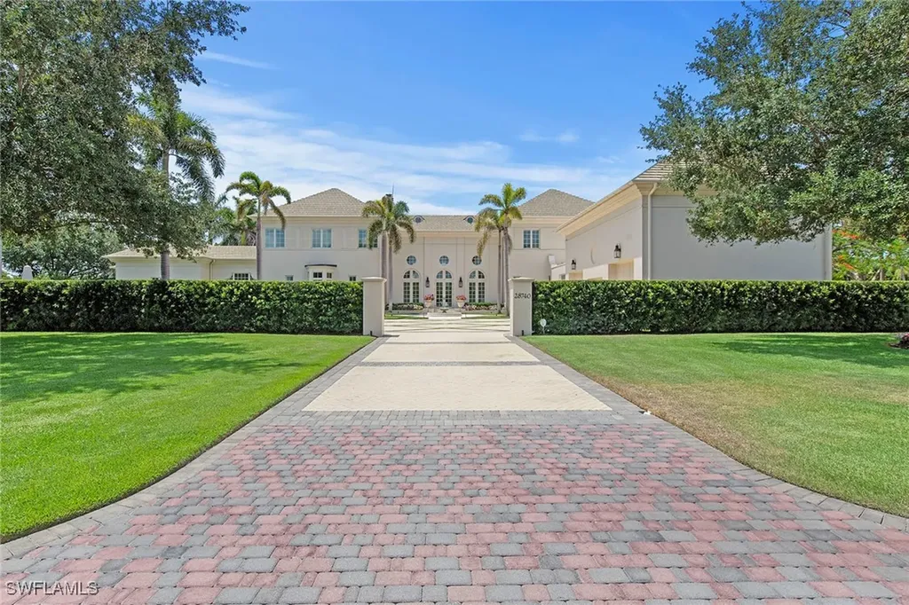 28740 Blaisdell Drive Naples FL 34119
