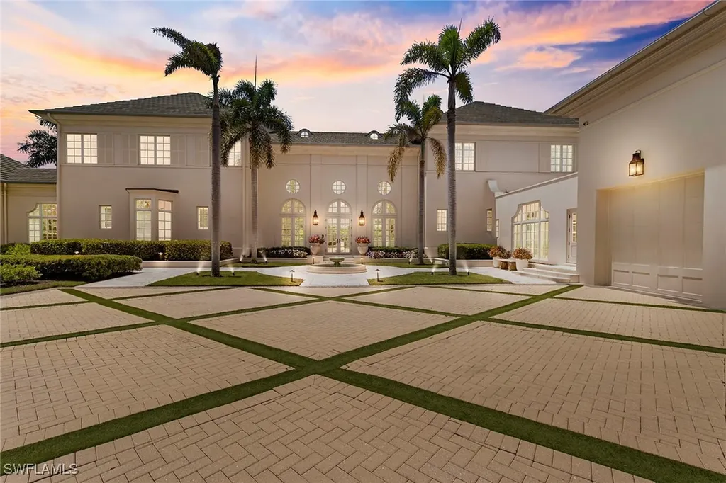 28740 Blaisdell Drive Naples FL 34119