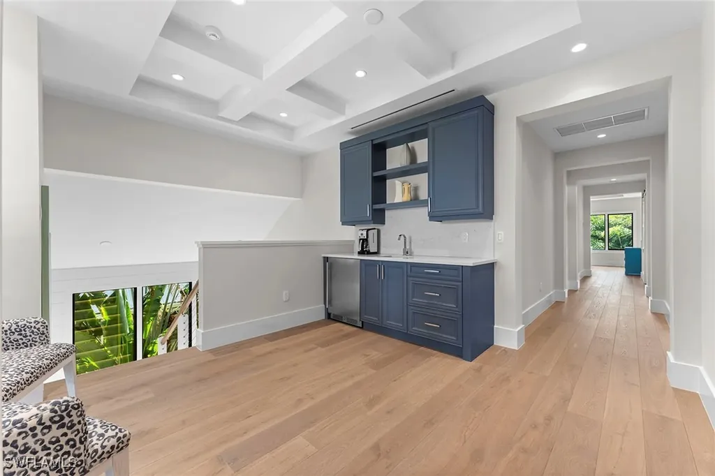644 W Lake Drive Naples FL 34102