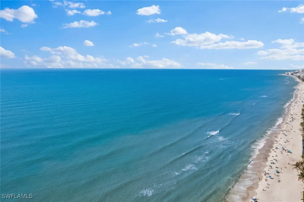 644 W Lake Drive Naples FL 34102