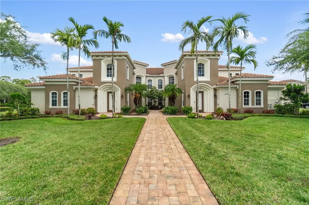 Bonita Springs FL, 11000 Carrara Court, Unit 102