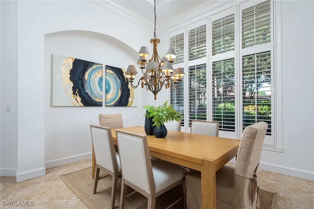 896 Barcarmil Way Naples FL 34110
