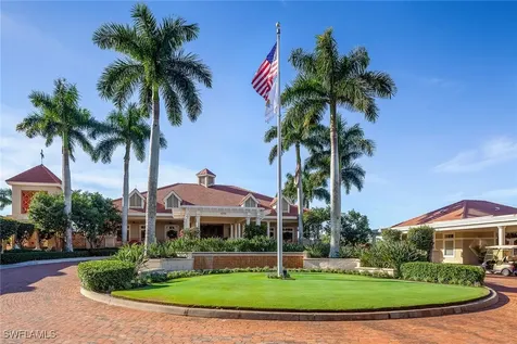 896 Barcarmil Way Naples FL 34110