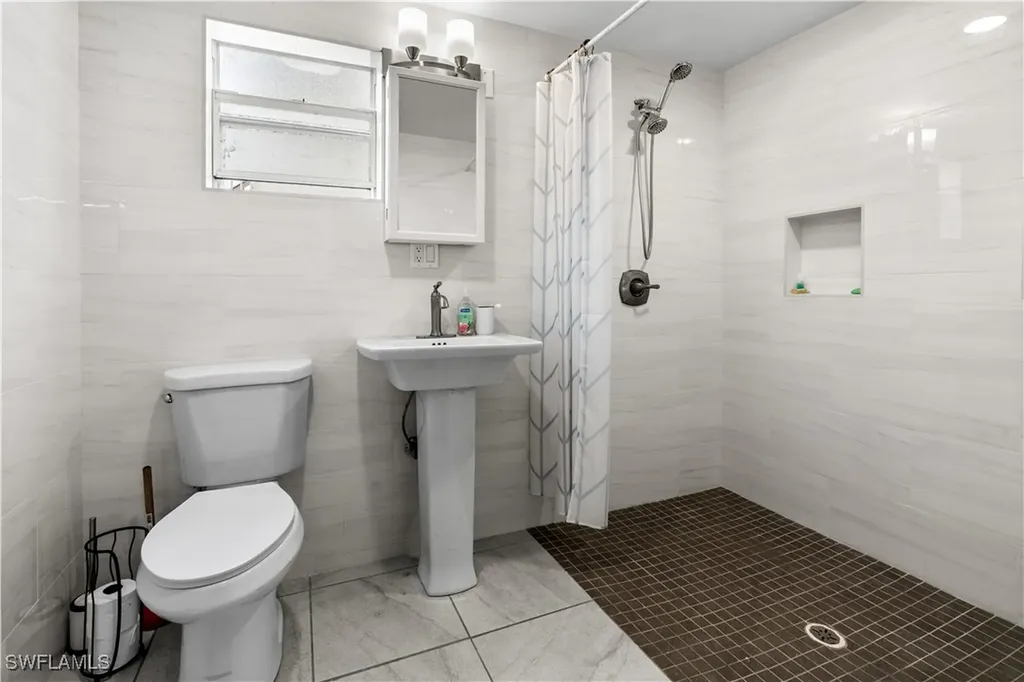 26570 Bay Road Bonita Springs FL 34134